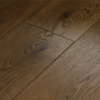 Nuances Textured worn oak plank floor